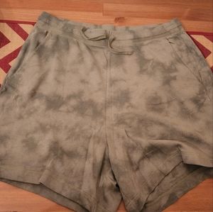 Green tie-dye lounge shorts